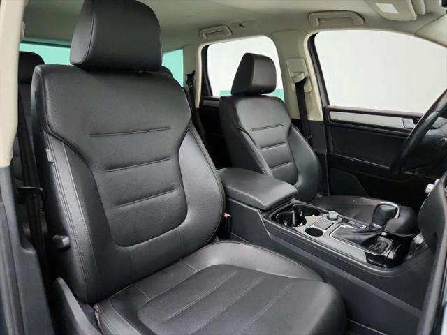 2016 Volkswagen Touareg VR6 Sport