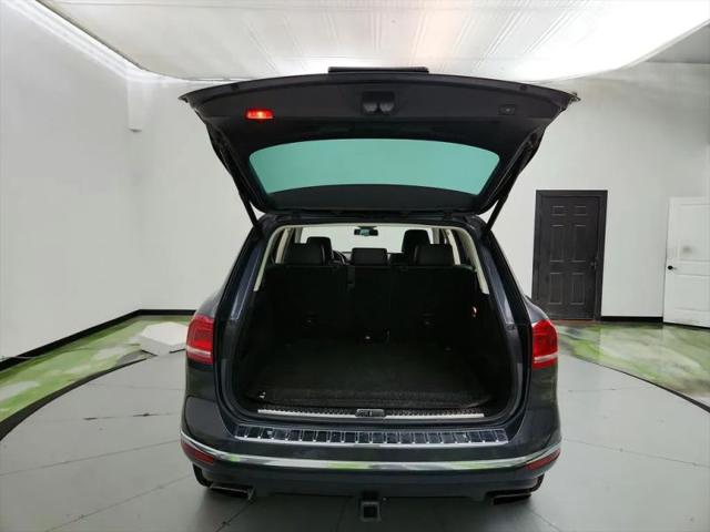 2016 Volkswagen Touareg VR6 Sport