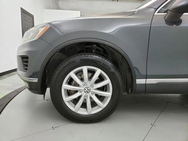 2016 Volkswagen Touareg VR6 Sport