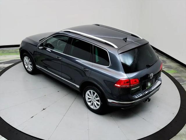 2016 Volkswagen Touareg VR6 Sport