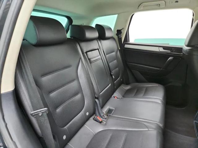 2016 Volkswagen Touareg VR6 Sport