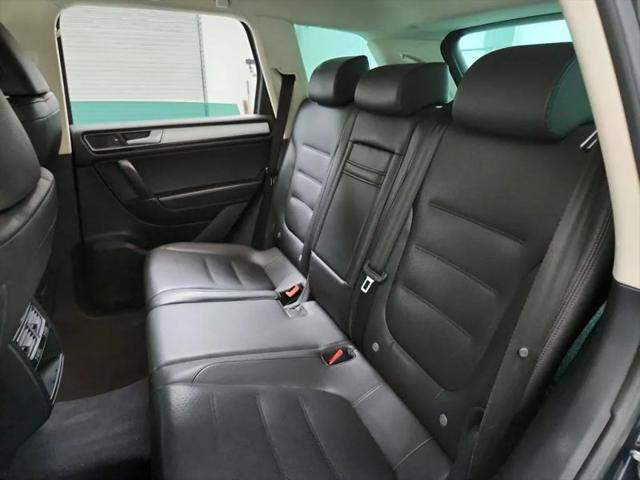 2016 Volkswagen Touareg VR6 Sport