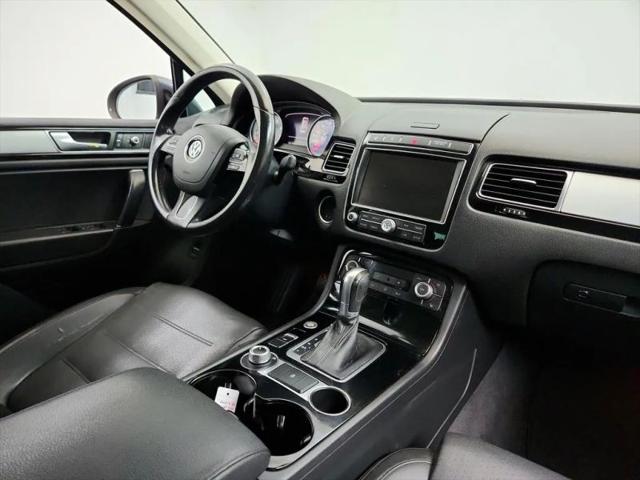 2016 Volkswagen Touareg VR6 Sport