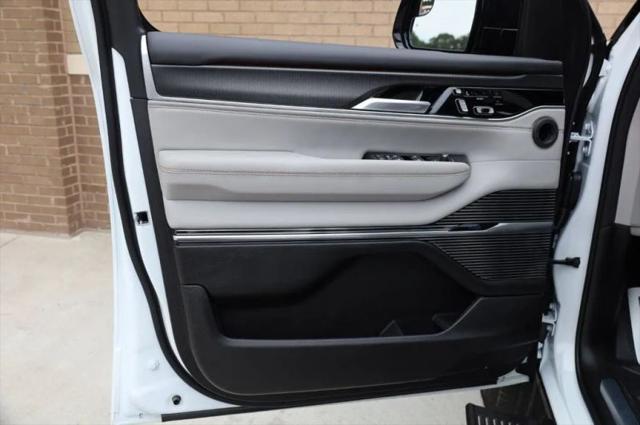 2026 Jeep Grand Wagoneer Summit Obsidian 4x4