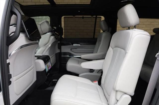 2026 Jeep Grand Wagoneer Summit Obsidian 4x4
