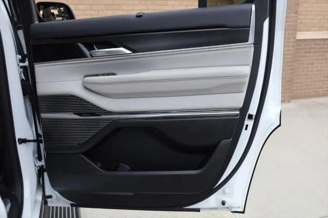 2026 Jeep Grand Wagoneer Summit Obsidian 4x4