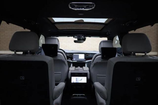 2026 Jeep Grand Wagoneer Summit Obsidian 4x4