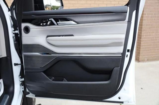 2026 Jeep Grand Wagoneer Summit Obsidian 4x4