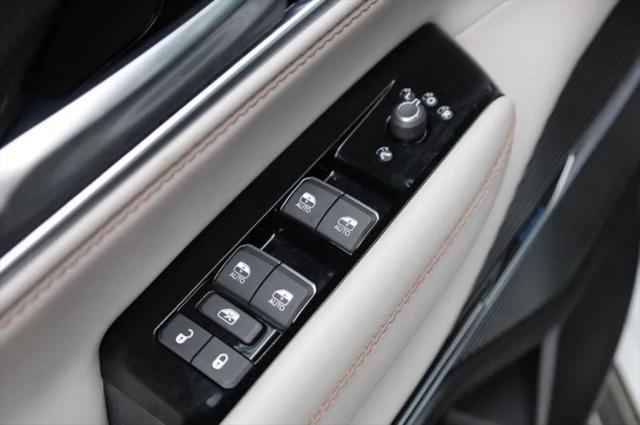 2026 Jeep Grand Wagoneer Summit Obsidian 4x4