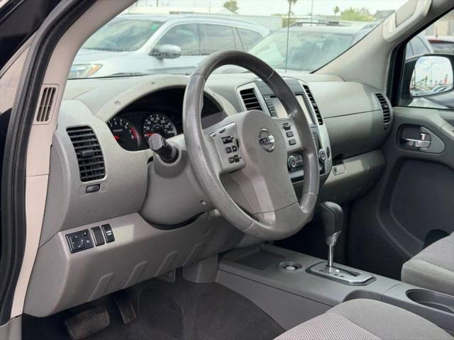 2021 Nissan Frontier Crew Cab SV 4x2