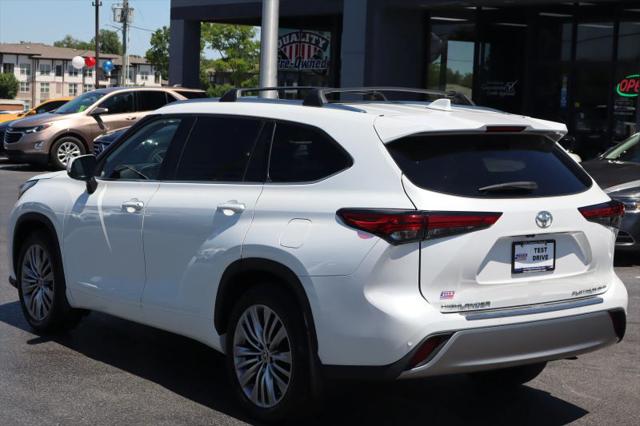 2022 Toyota Highlander Platinum