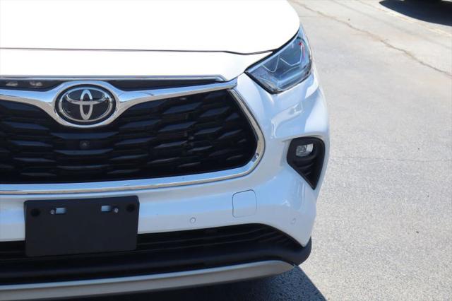 2022 Toyota Highlander Platinum