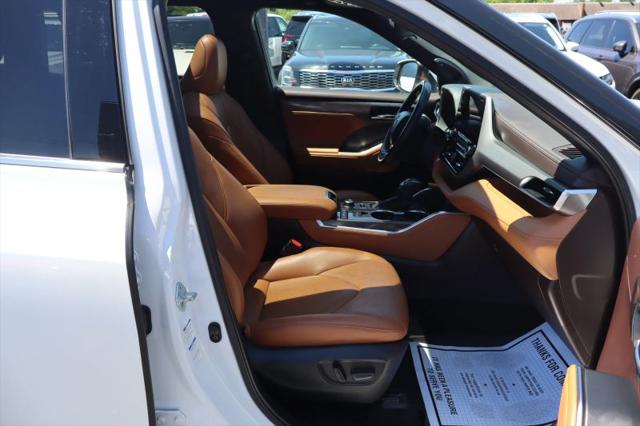 2022 Toyota Highlander Platinum