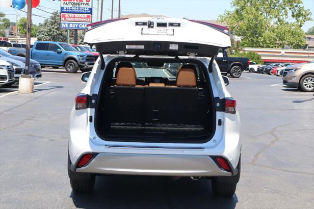 2022 Toyota Highlander Platinum