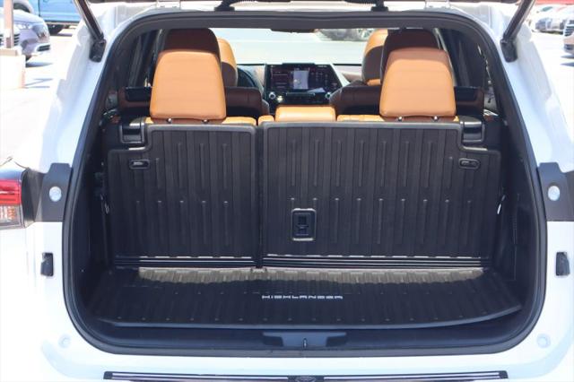 2022 Toyota Highlander Platinum