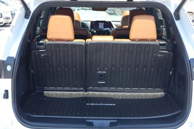 2022 Toyota Highlander Platinum