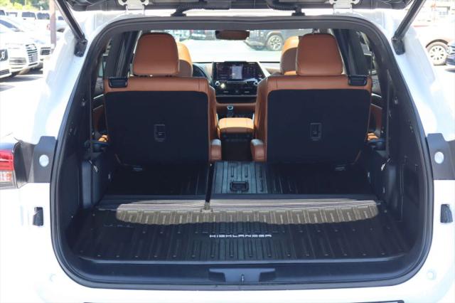 2022 Toyota Highlander Platinum
