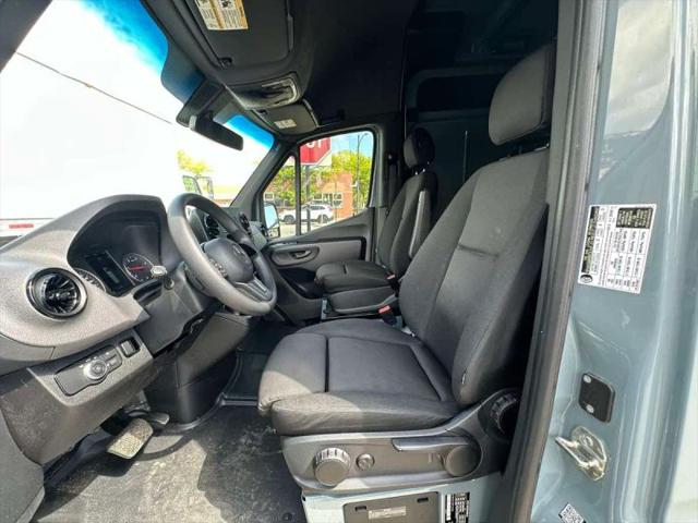 2024 Mercedes-Benz Sprinter 2500 High Roof 4-Cyl Diesel