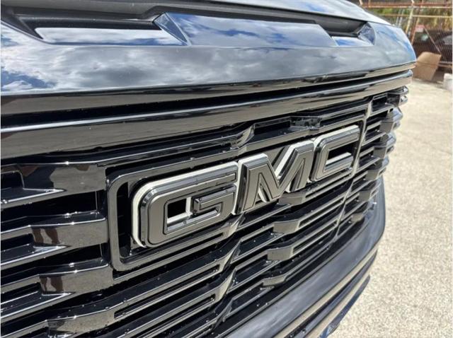 2025 GMC Sierra 1500 4WD Double Cab Standard Box Elevation with 3VL