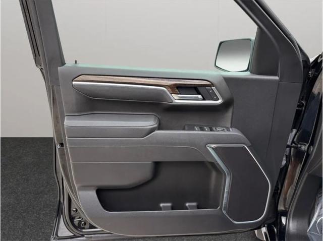 2025 GMC Sierra 1500 4WD Double Cab Standard Box Elevation with 3VL