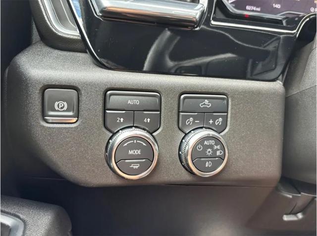 2025 GMC Sierra 1500 4WD Double Cab Standard Box Elevation with 3VL