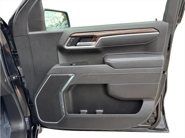 2025 GMC Sierra 1500 4WD Double Cab Standard Box Elevation with 3VL