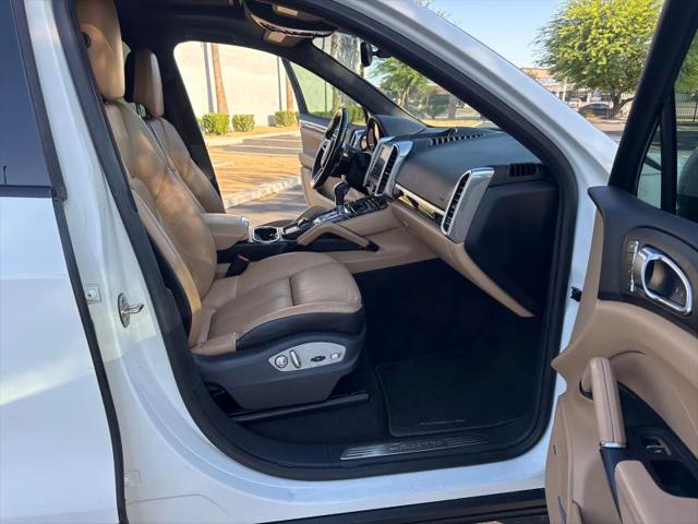 2018 Porsche Cayenne Base