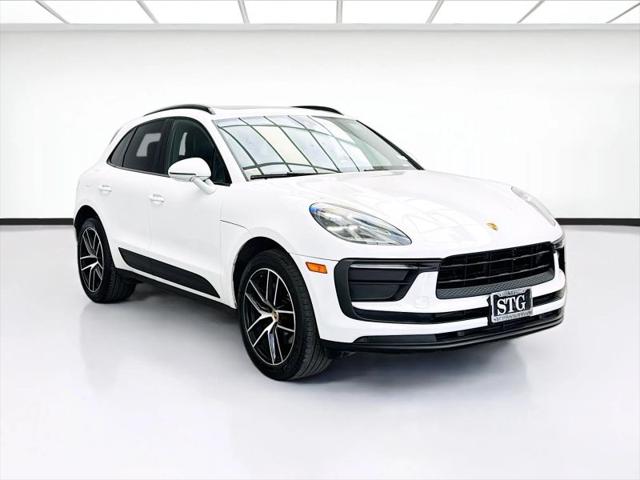 2022 Porsche Macan Base