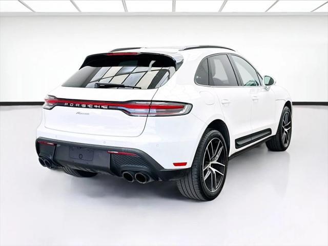 2022 Porsche Macan Base