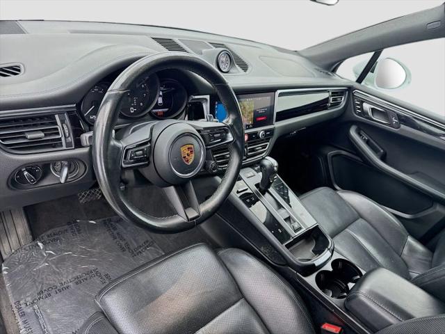 2022 Porsche Macan Base