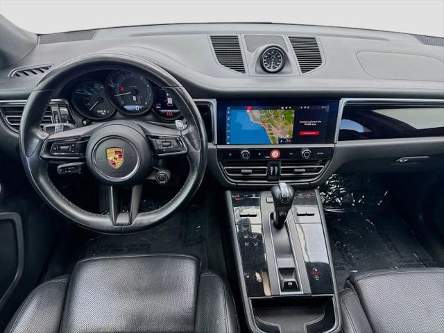 2022 Porsche Macan Base