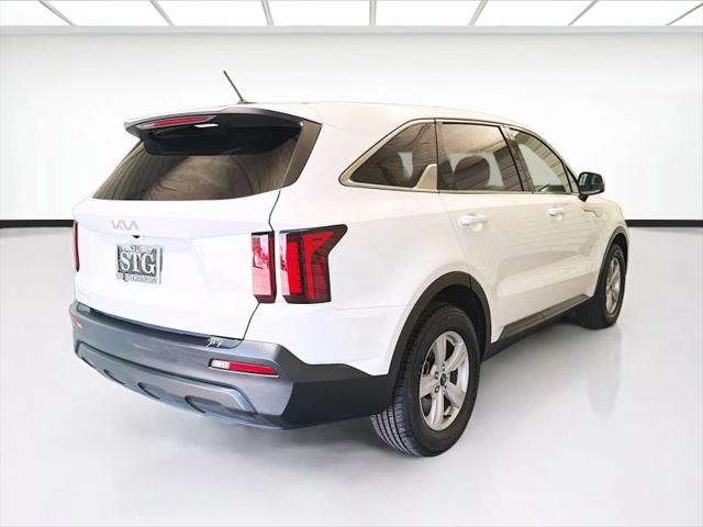 2023 Kia Sorento LX