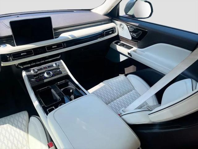 2023 Lincoln Aviator Black Label