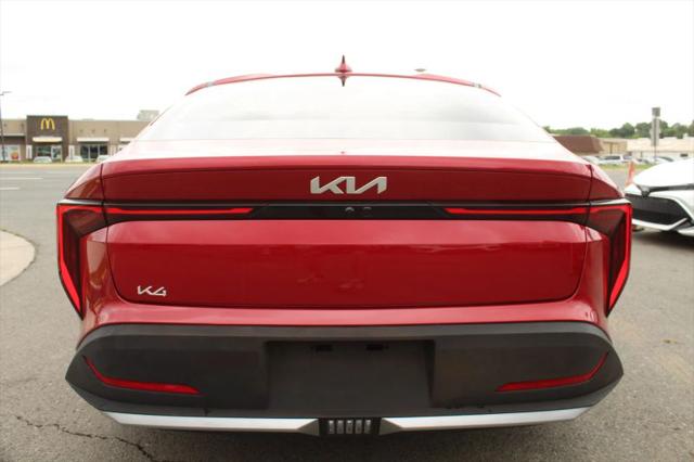 2025 Kia K4 LXS