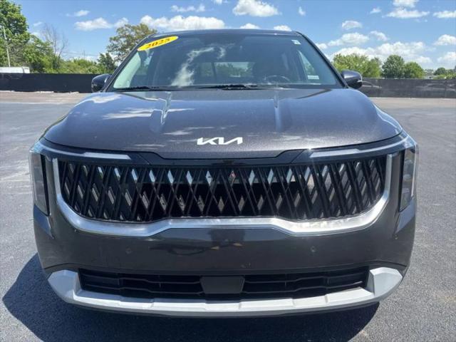 2025 Kia Carnival MPV LXS