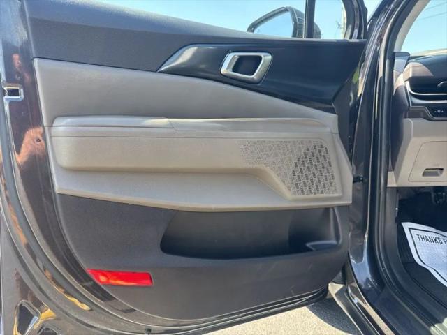 2025 Kia Carnival MPV LXS