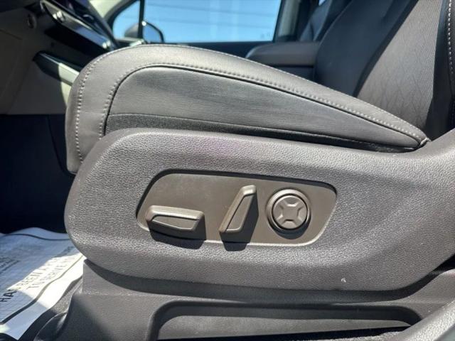2025 Kia Carnival MPV LXS