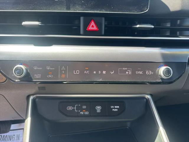 2025 Kia Carnival MPV LXS