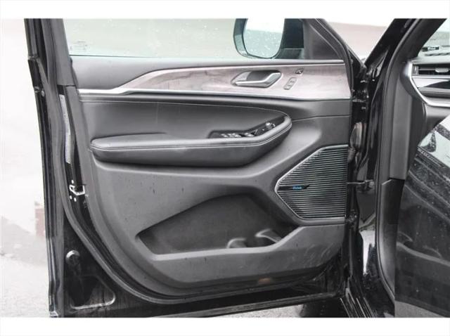 2022 Jeep Grand Cherokee Overland 4x4