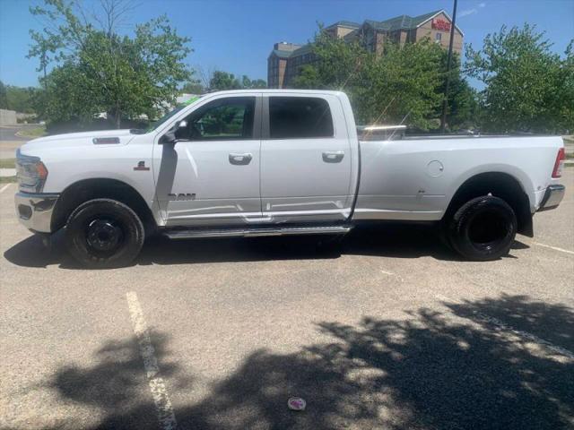 2020 Ram 3500 Big Horn Crew Cab 4x4 8' Box