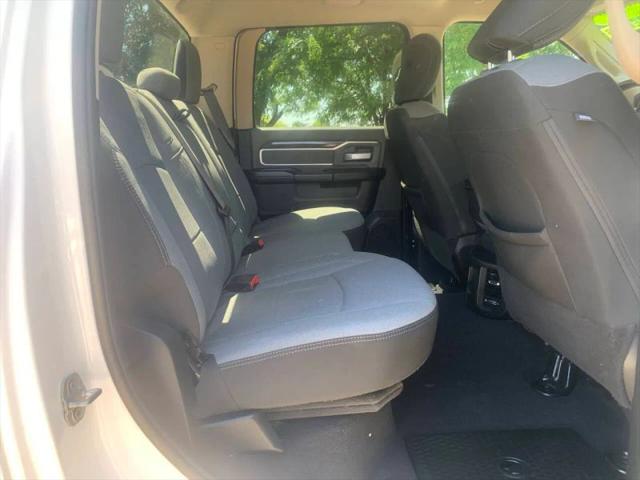 2020 Ram 3500 Big Horn Crew Cab 4x4 8' Box