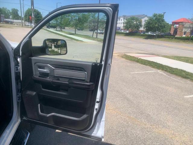2020 Ram 3500 Big Horn Crew Cab 4x4 8' Box