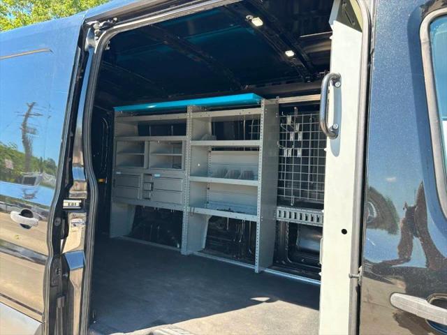 2015 Ford Transit Medium Roof w/Sliding Side Door w/LWB
