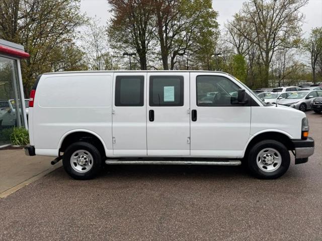 2024 Chevrolet Express Cargo Van RWD 2500 Regular Wheelbase WT