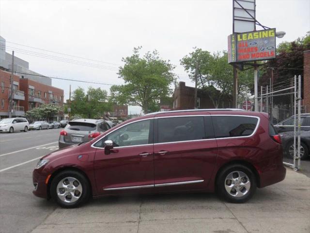 2018 Chrysler Pacifica Hybrid Limited
