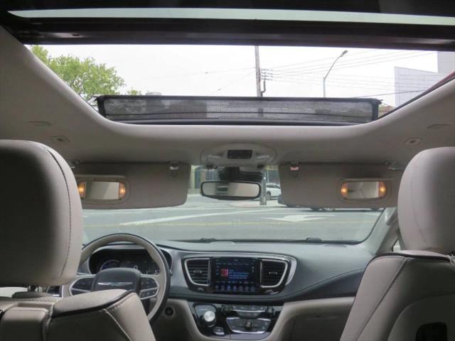 2018 Chrysler Pacifica Hybrid Limited
