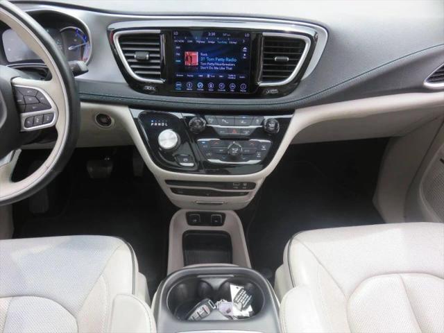 2018 Chrysler Pacifica Hybrid Limited