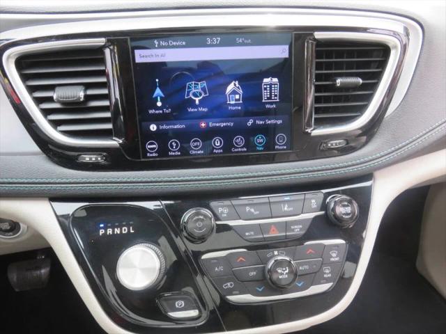 2018 Chrysler Pacifica Hybrid Limited