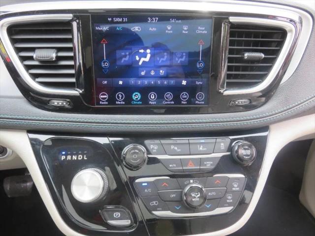 2018 Chrysler Pacifica Hybrid Limited