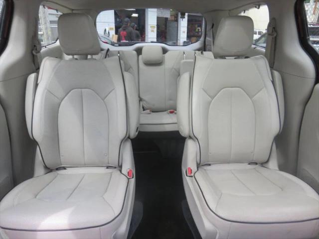2018 Chrysler Pacifica Hybrid Limited